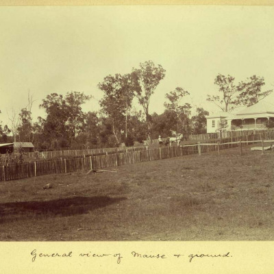 Old Manse grounds 1907